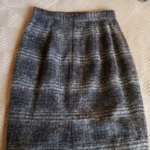 Banana Republic Tweed pencil skirt